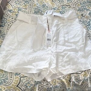 Vineyard Vines High Waist White Shorts